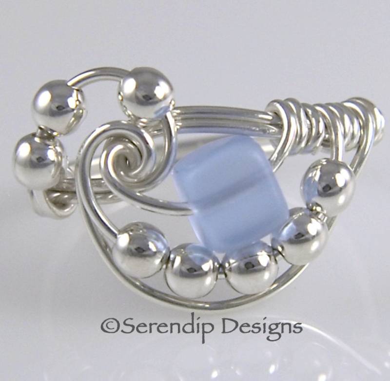 Silber Galaxy Drahtring Ring, Argentium Sterling Sky Blue Beach Glaswürfel Silber Galaxy Drahtring Ring, Argentium Sterling Sky Blue Beach Glaswürfel von SerendipDesignsJewel