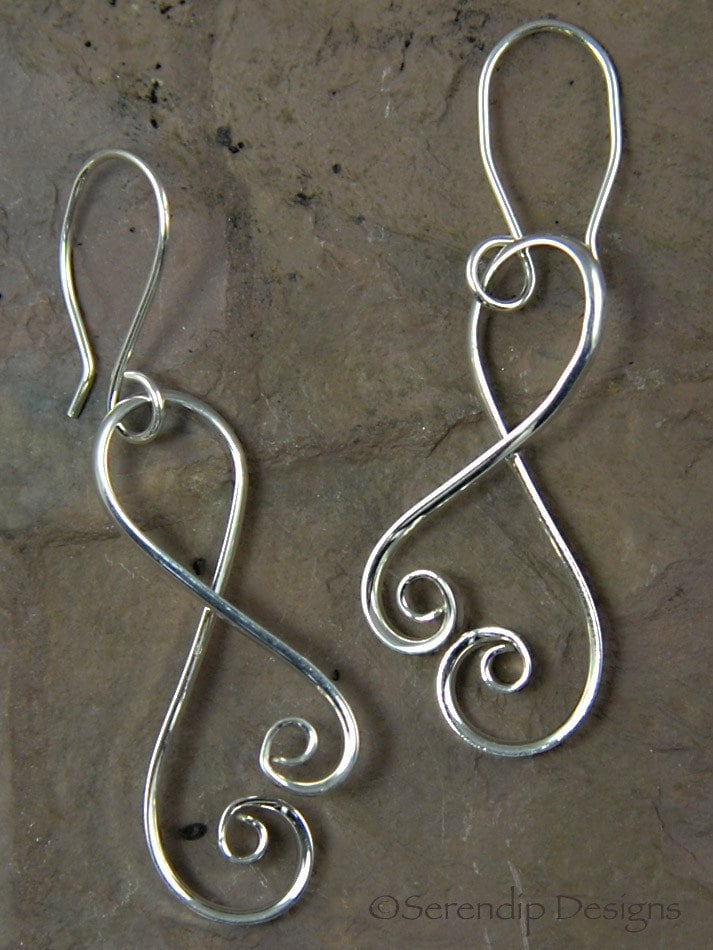 sterling Silber Doppelte Spiralen, Glänzenden Argentium Große Ampersand Ohrringe Se31 sterling Silber Doppelte Spiralen, Glänzenden Argentium Große Ampersand Ohrringe Se31 von SerendipDesignsJewel