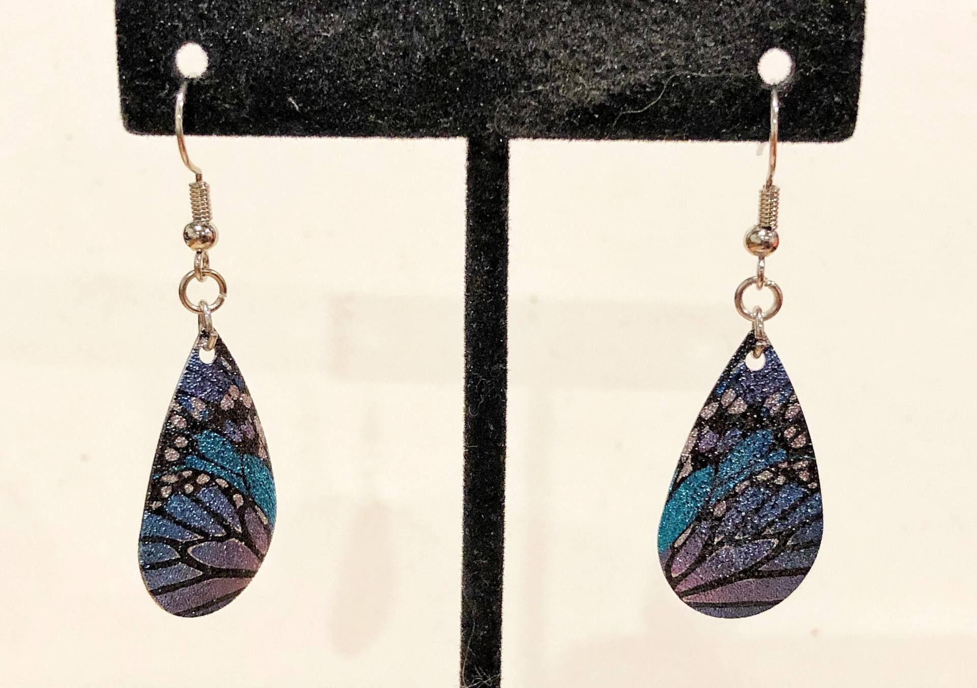 Bunt, Schmetterling, Baumeln, Ohrringe von SerenityGraceJewelry