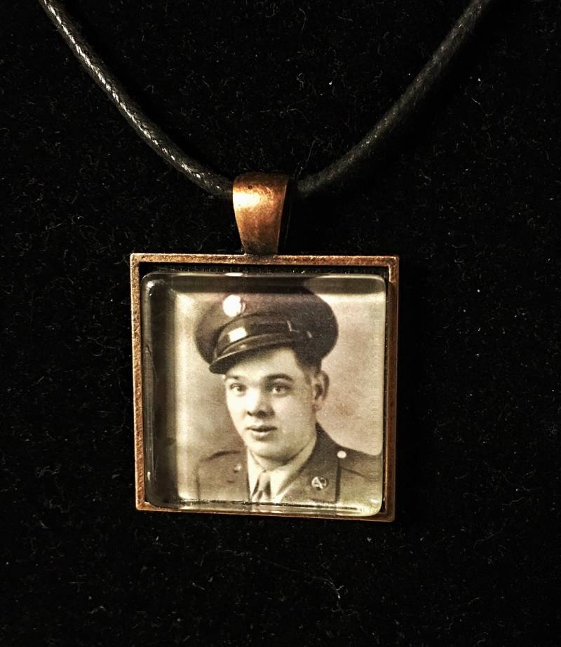 Ihre Familie in Uniform, Anhänger, Halskette von SerenityGraceJewelry