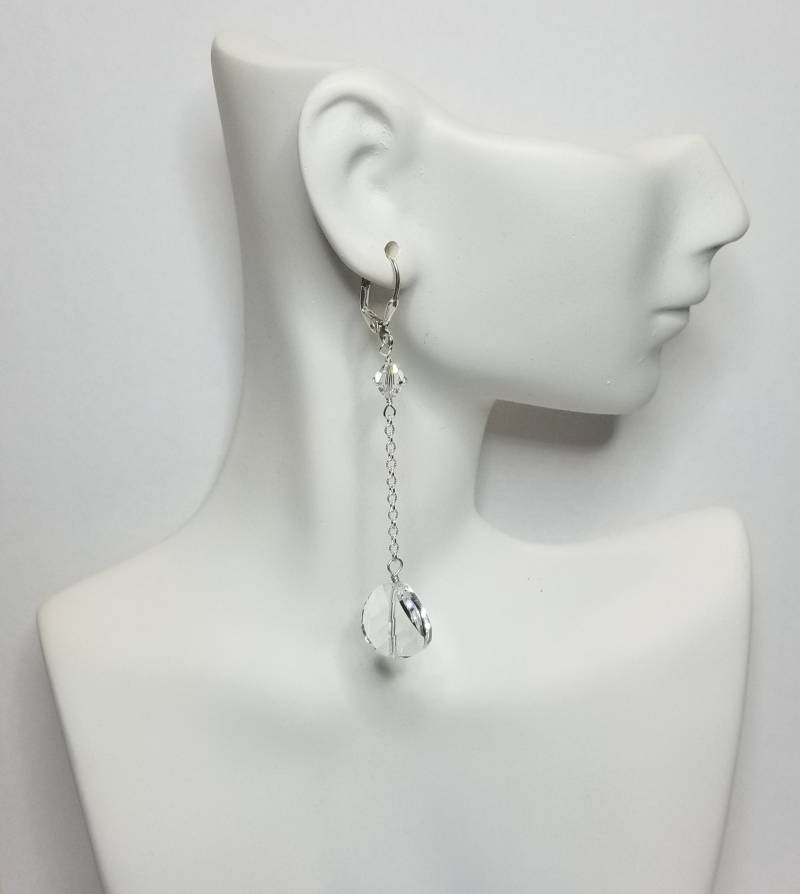 Klar, Facettierten Twist-Swarovski-Kristall Und Sterling Silberohrringe von SerenityShopByAlanna