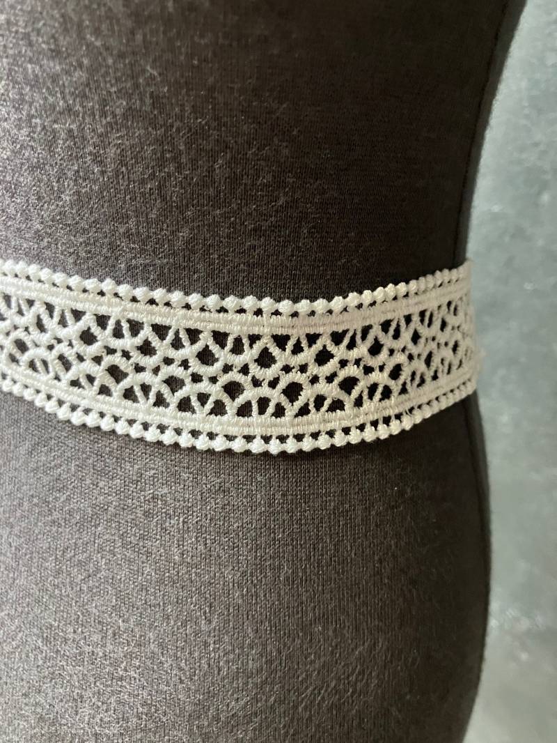 Ceinture Mariée En Dentelle Et Soie, Odissi Spitze Und Seide Hochzeit Krawattengürtel Ceinture Mariée En Dentelle Et Soie, Odissi Spitze Und Seide Hochzeit Krawattengürtel von SerieBlanche