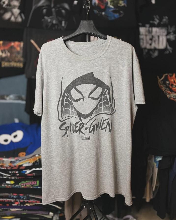 Gwen Glitch Shirt Spider-Man Across The Spider-Verse Miles Morales Shirt, Superheld Comic Tolle Geschenkideen Männer Frauen von SessSama