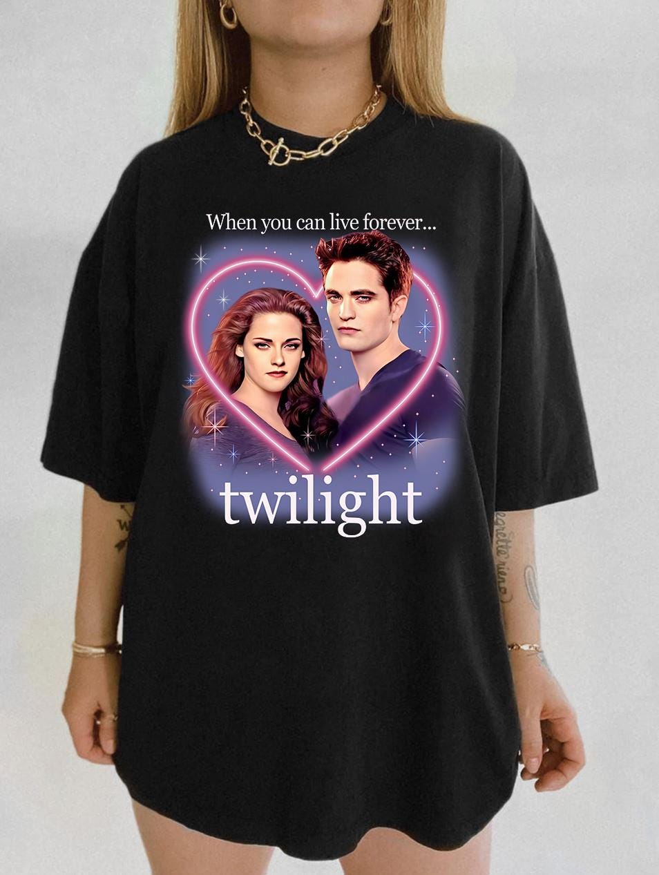 Retro Vintage Twilight Shirt, Fans Hommage T-Shirt, Geschenk Für Buchliebhaber Saga Comic Retro, Vampire Wölfe Romanze Shirt von SessSama