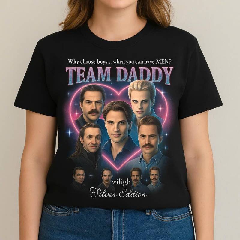 Team Daddy Twilight T-Shirt, Charlie Swan Carlisle Cullen Edward Vintage Y2K Saga, Lustiges Merch von SessSama
