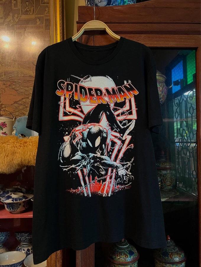 Vintage 90Er Jahre Spiderman T-Shirt, Spider-Man Shirt, Superheld Liebhaber Retro Familie Spinnen Shirt Vintage 90Er Jahre Spiderman T-Shirt, Spider-Man Shirt, Superheld Liebhaber Retro Familie Spinnen Shirt von SessSama