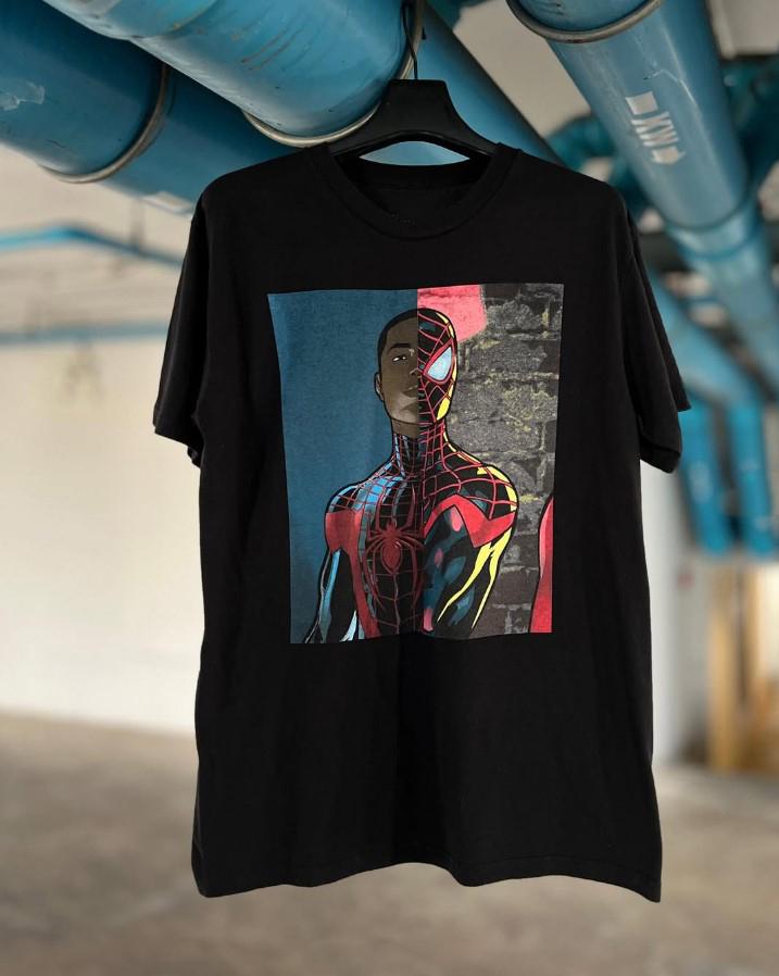 Vintage 90Er Jahre Spiderman T-Shirt, Spider-Man Shirt, Superheld Liebhaber Retro Familie Spinnen Shirt von SessSama