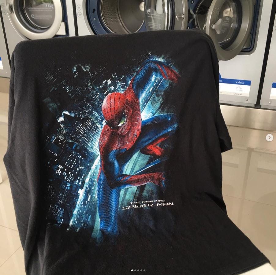 Vintage 90Er Jahre Spiderman T-Shirt, Spider-Man Shirt, Superheld Liebhaber Retro Familie Spinnen Shirt von SessSama