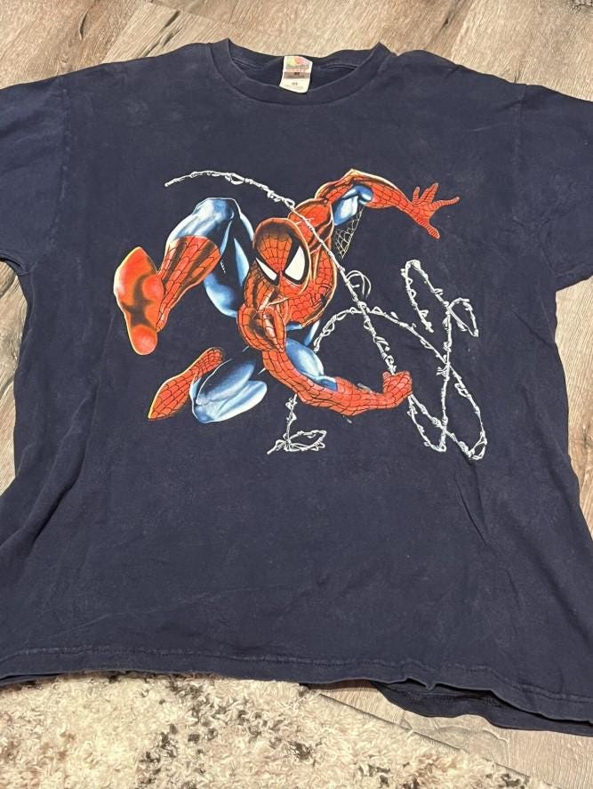 Vintage 90Er Jahre Spiderman T-Shirt, Spider-Man Shirt, Superheld Liebhaber Retro Familie Spinnen Shirt von SessSama