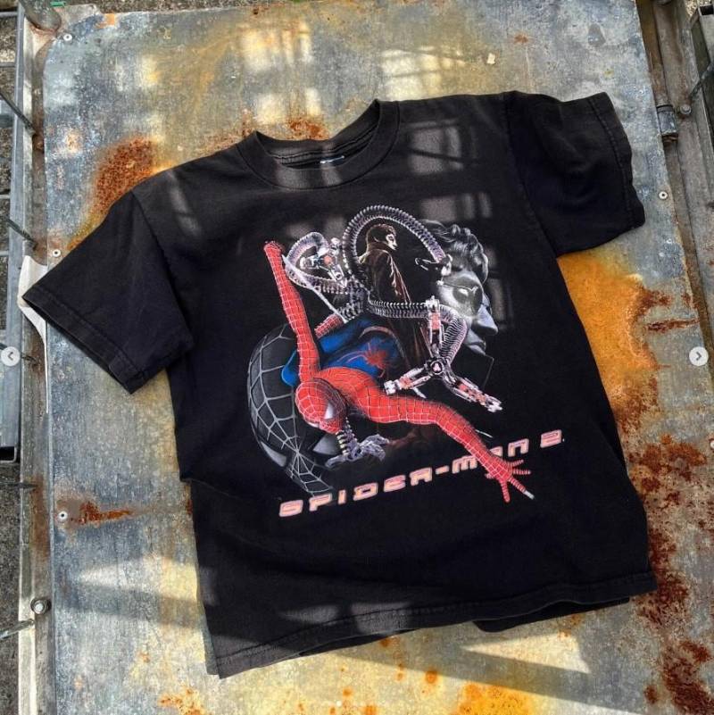 Vintage 90Er Jahre Spiderman T-Shirt, Spider-Man Shirt, Superheld Liebhaber Retro Familie Spinnen Shirt von SessSama