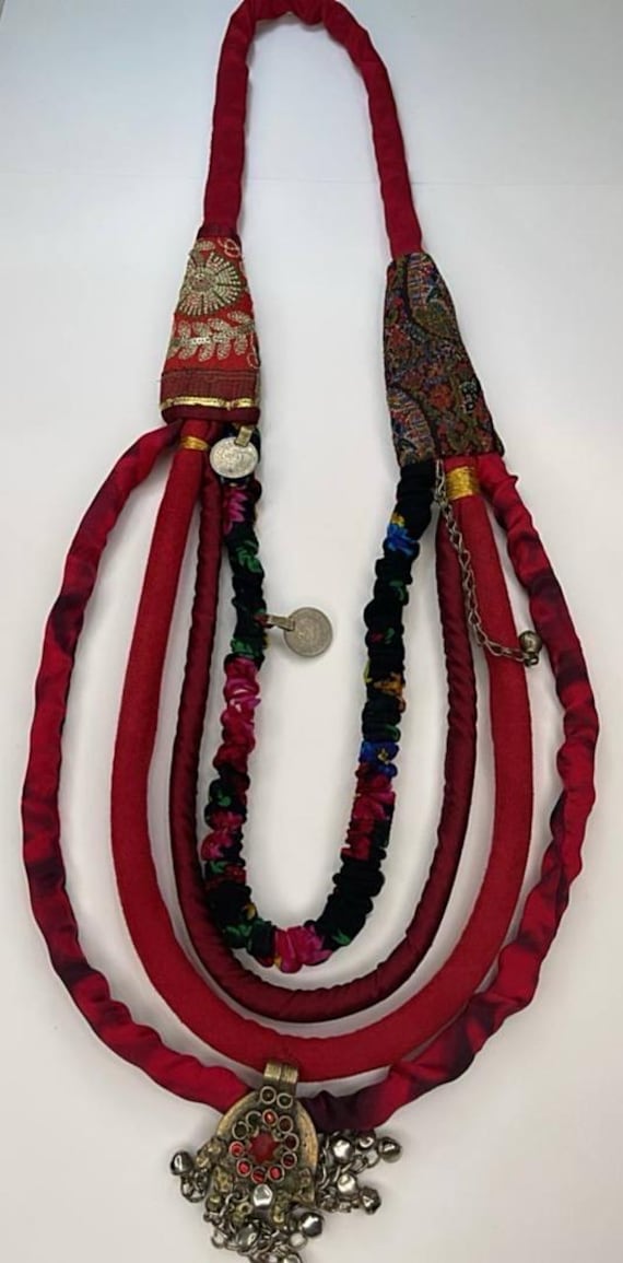 Handgemachte Traditionelle Halsketten - Verschiedene Farben von SetareKunst