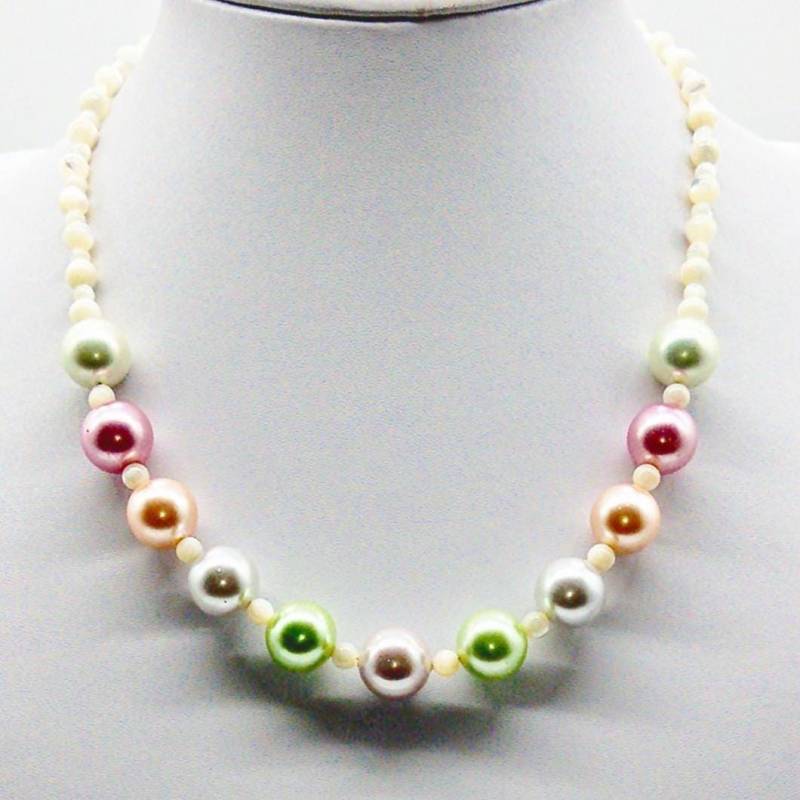 40157 Designer Pastell Halskette, Perlen Collier Im Vintage Style, Frühlingsschmuck Für Den Hals, Weiße Perlmutt Unikat von SevenArtsSchmuck
