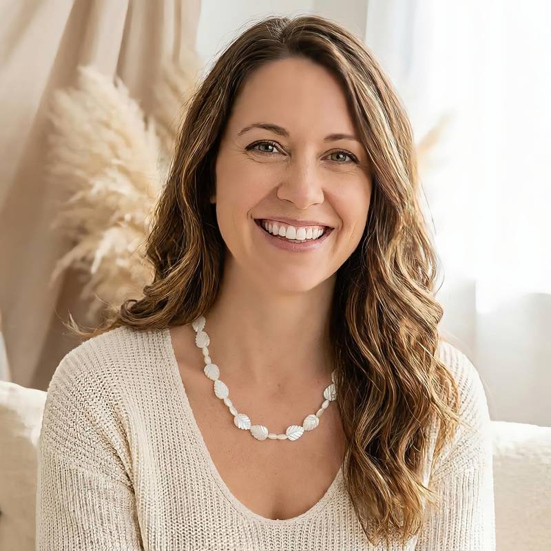 40286 Bezaubernde Perlmutt Halskette Mit Schnitzerei von SevenArtsSchmuck