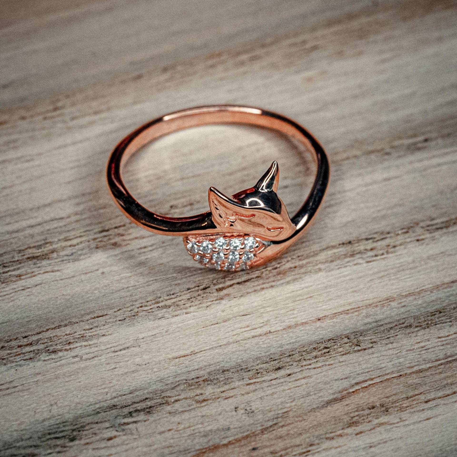 Silber Fuchsring in Roségold - Verstellbarer Ring Mit Zirkonia Eleganter Tiermotiv-Schmuck Für Damen Silber Fuchsring in Roségold - Verstellbarer Ring Mit Zirkonia Eleganter Tiermotiv-Schmuck Für Damen von SevenCharmsDE