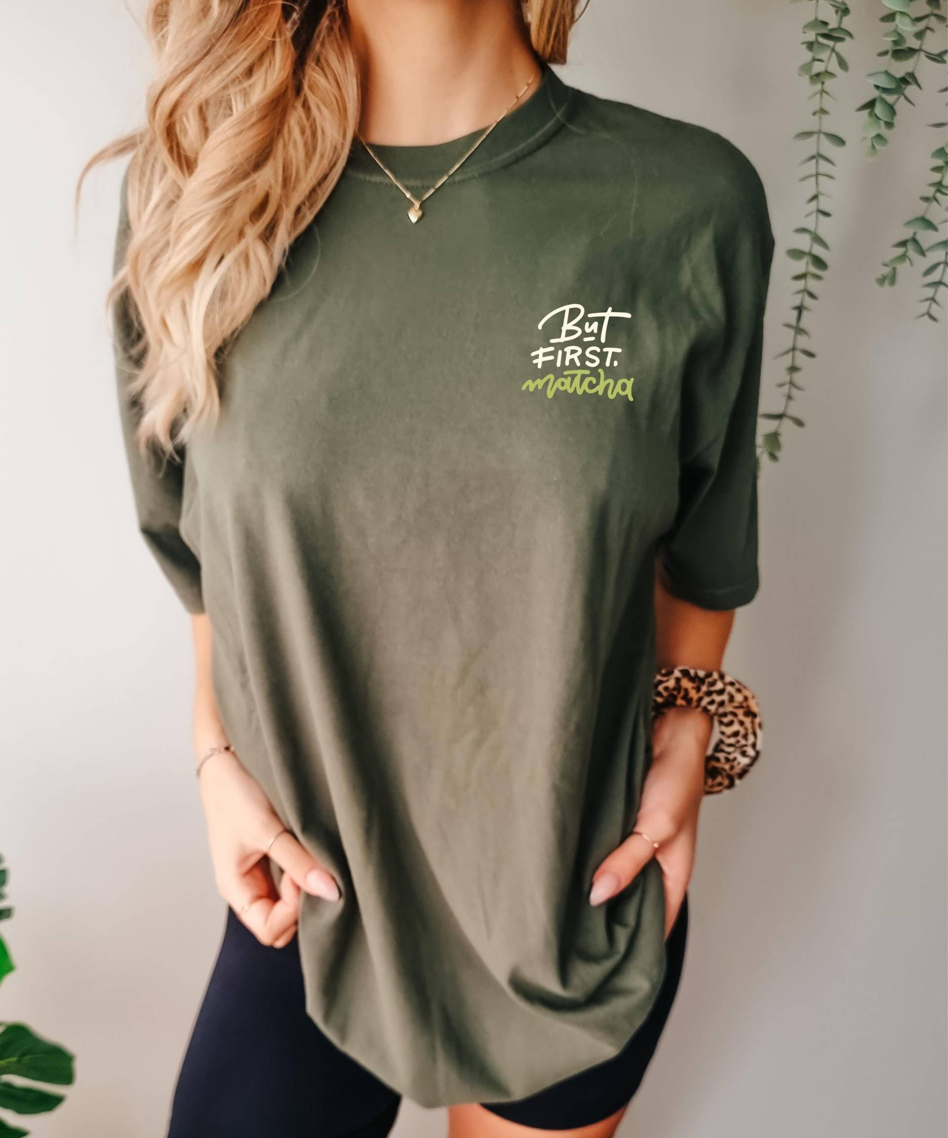 Matcha Latte Shirt Green Tea Kaffee Freundin Geschenke Lover Mama Geschenkidee Club Coffee Barista Outfit von SevenHeavenApparel