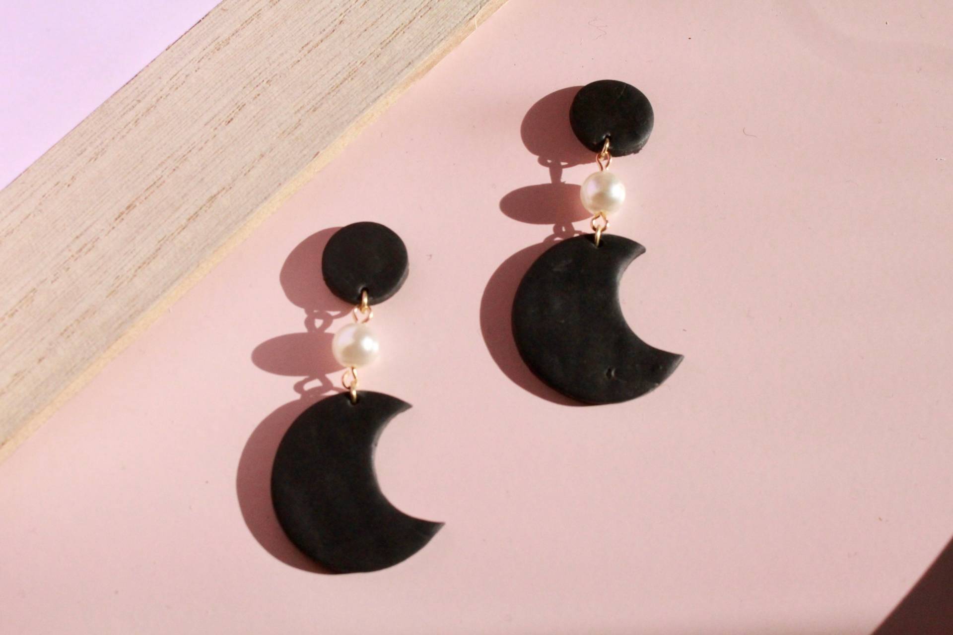 Black Moon - Handgefertigte Ohrringe Aus Polymer Clay von SevenRiversCo