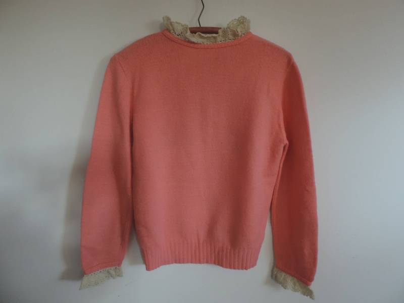 60Er Bobbie Brooks Wolle Pullover Rosa Spitzenbesatz Langarm Damenmode Größe M von SevenSeven52Vintage