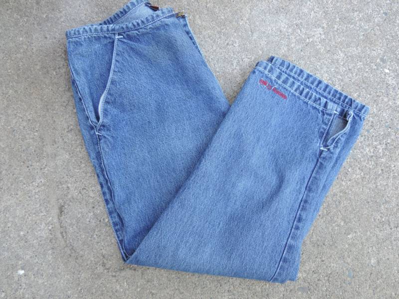 Y2K Tommy Hilfiger Denim Capri Jeans Capris Größe 5 von SevenSeven52Vintage
