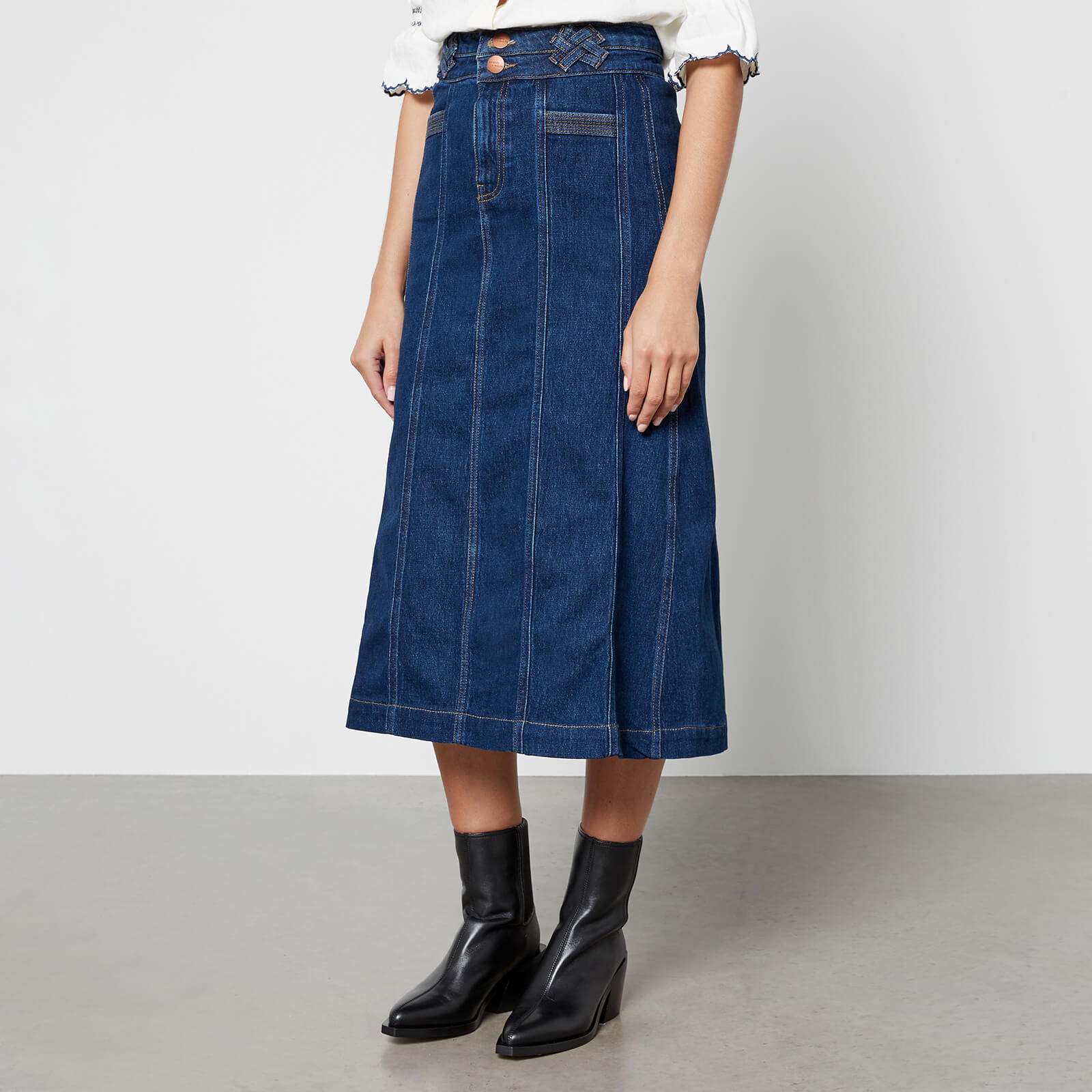 Seventy + Mochi Willow Pleated Denim Skirt - UK 6 von Seventy + Mochi