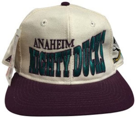 Vintage Anaheim Mighty Ducks Cap Vintage Anaheim Mighty Ducks Cap von Seventystore