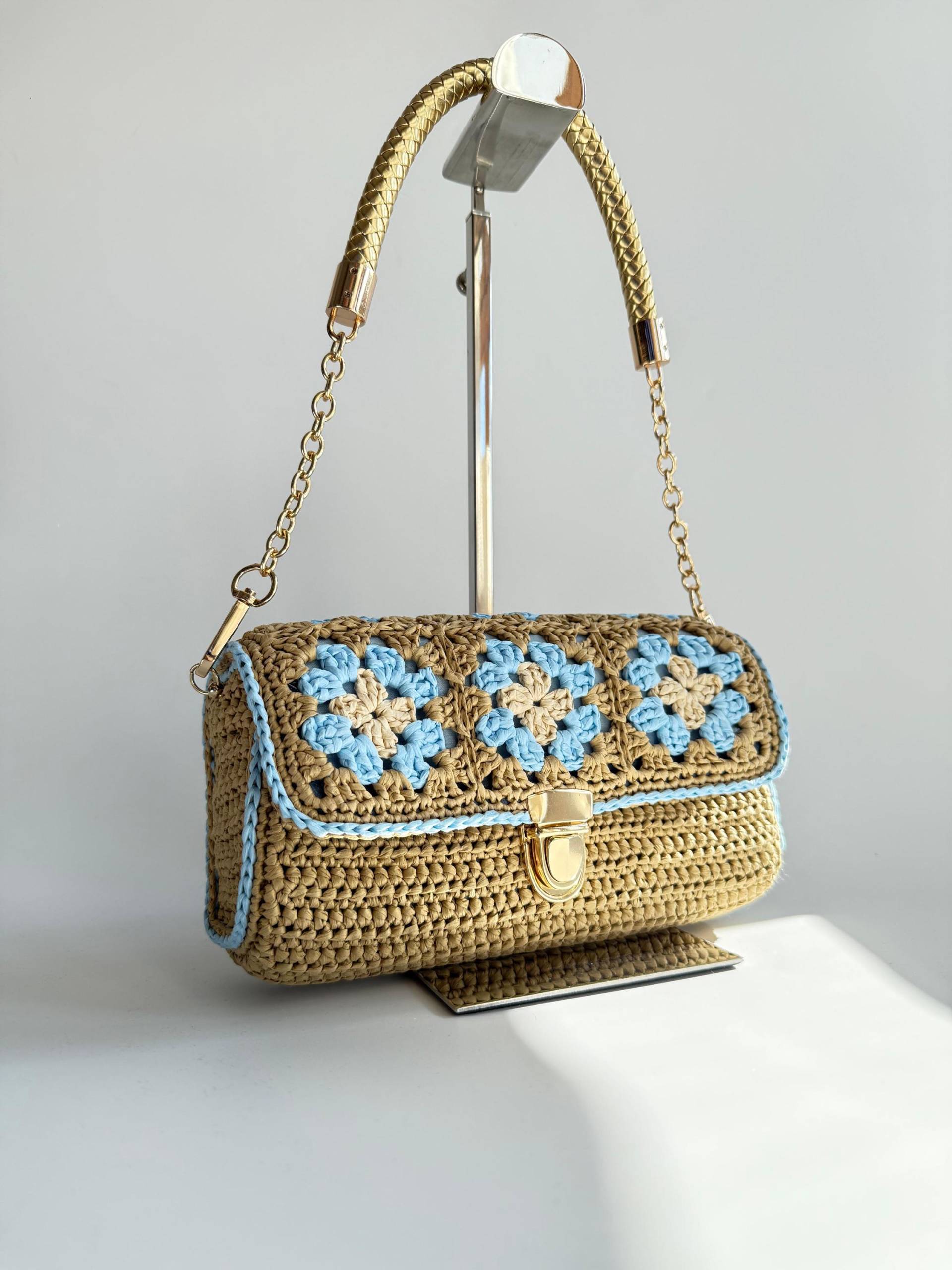 Handgehäkelte Raffia-Tasche Mit Filz-Futter | Schultertasche Boho Chic Handgehäkelte Raffia-Tasche Mit Filz-Futter | Schultertasche Boho Chic von SevgisHandmade