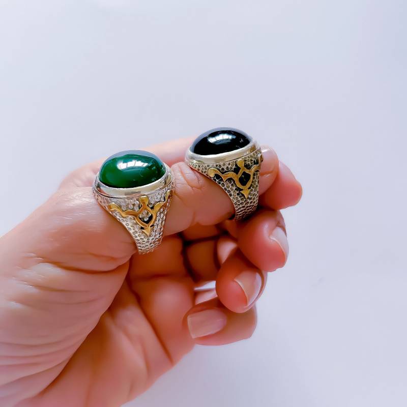Grüner Achat & Schwarzer Onyx Edelstein-Herrenring Handgemachtes Sterlingsilber von SevimsDesign