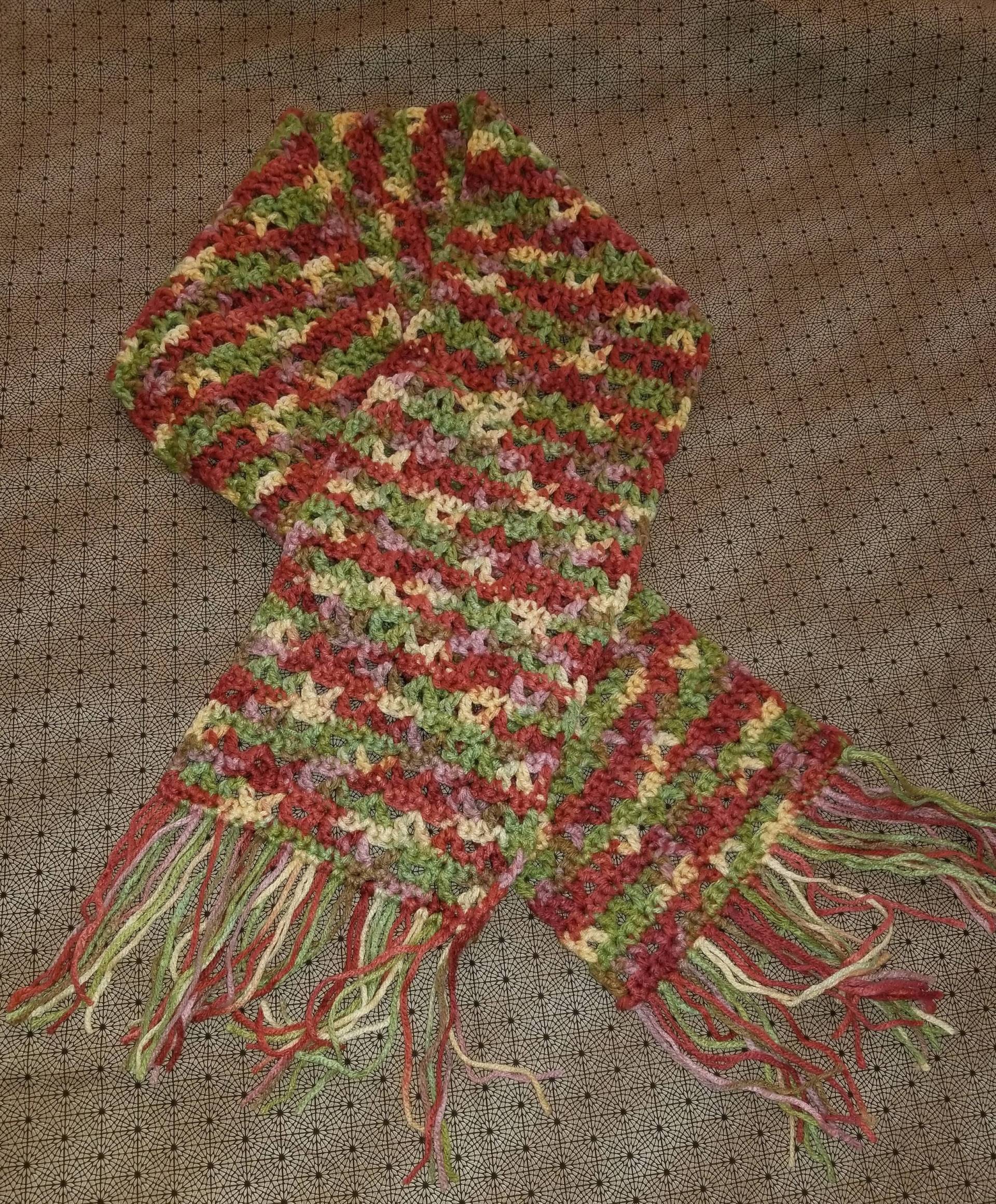 Gehäkelter Fransenschal Versandfertig von SewEnviousCreations