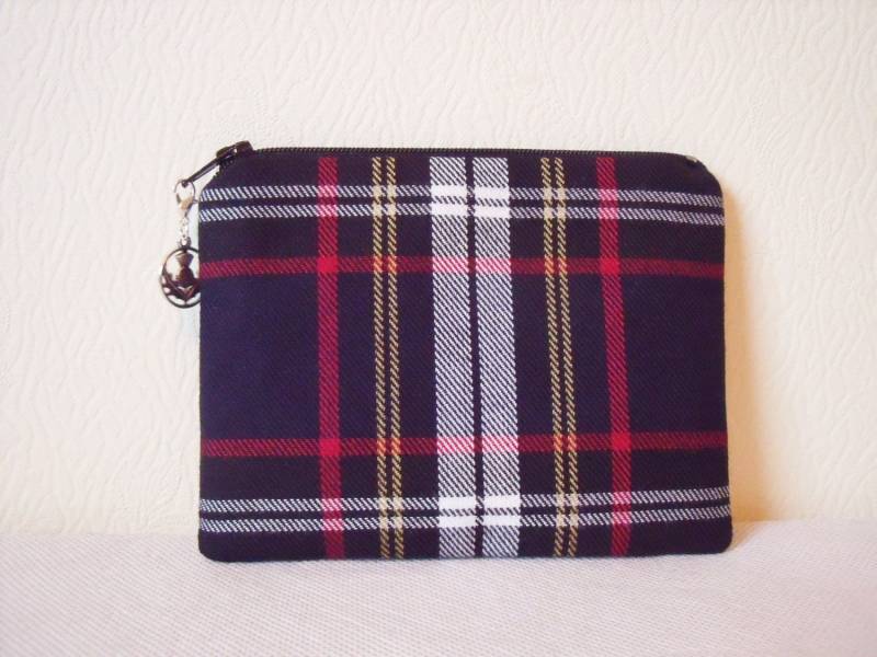 Tartan-Geldbeutel/Tartan-Beutel Geldbörse Navy Stewart Tartan Karomuster, Handgefertigt in Schottland von SewKura