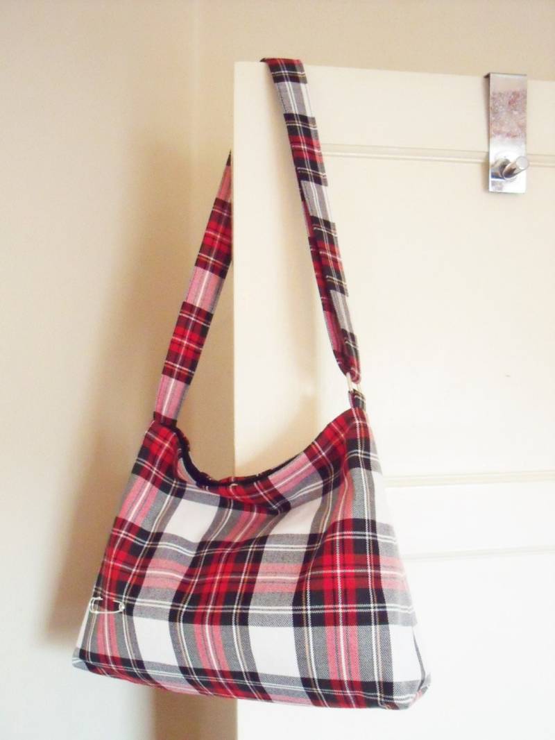stewart Dress Tartan Messenger/Slouchy Bag, Cross Body Umhängetasche Karierte Geldbörse Handtasche Handmade in Scotland Geschenk Für Sie von SewKura