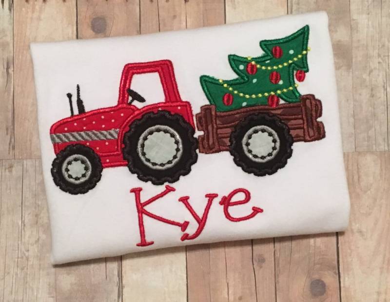 Traktor Mit Tannenbaum Weihnachtsshirt von SewMags