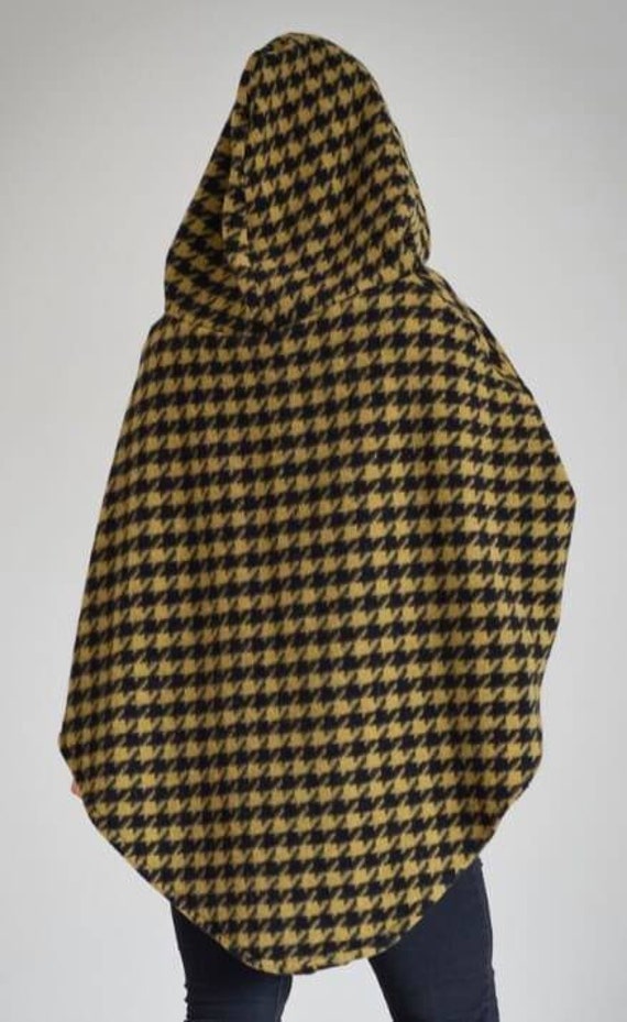 Erwachsenen Poncho - Custom Made von SewMuchLovebyBecky