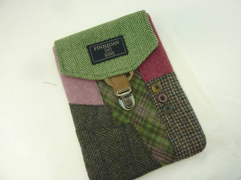 Ipad Minicase 2 Mini Mini Tasche Nook Kindle E-Reader Tablet Vintage Recycled Case Upcycled Purse von SewMuchStyle