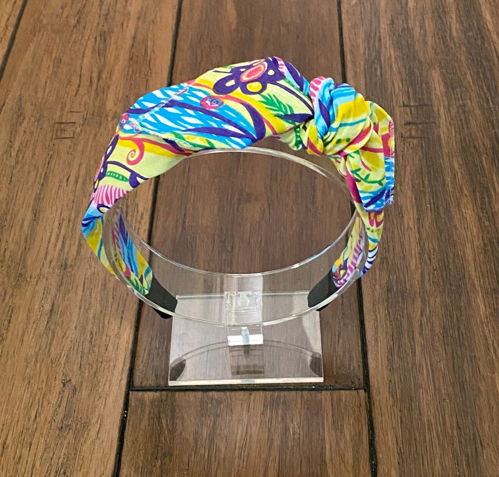 Frühlings Blumen Bandana Knoten Krawatte Stirnband Frühlings Blumen Bandana Knoten Krawatte Stirnband von SewTimeByTraci