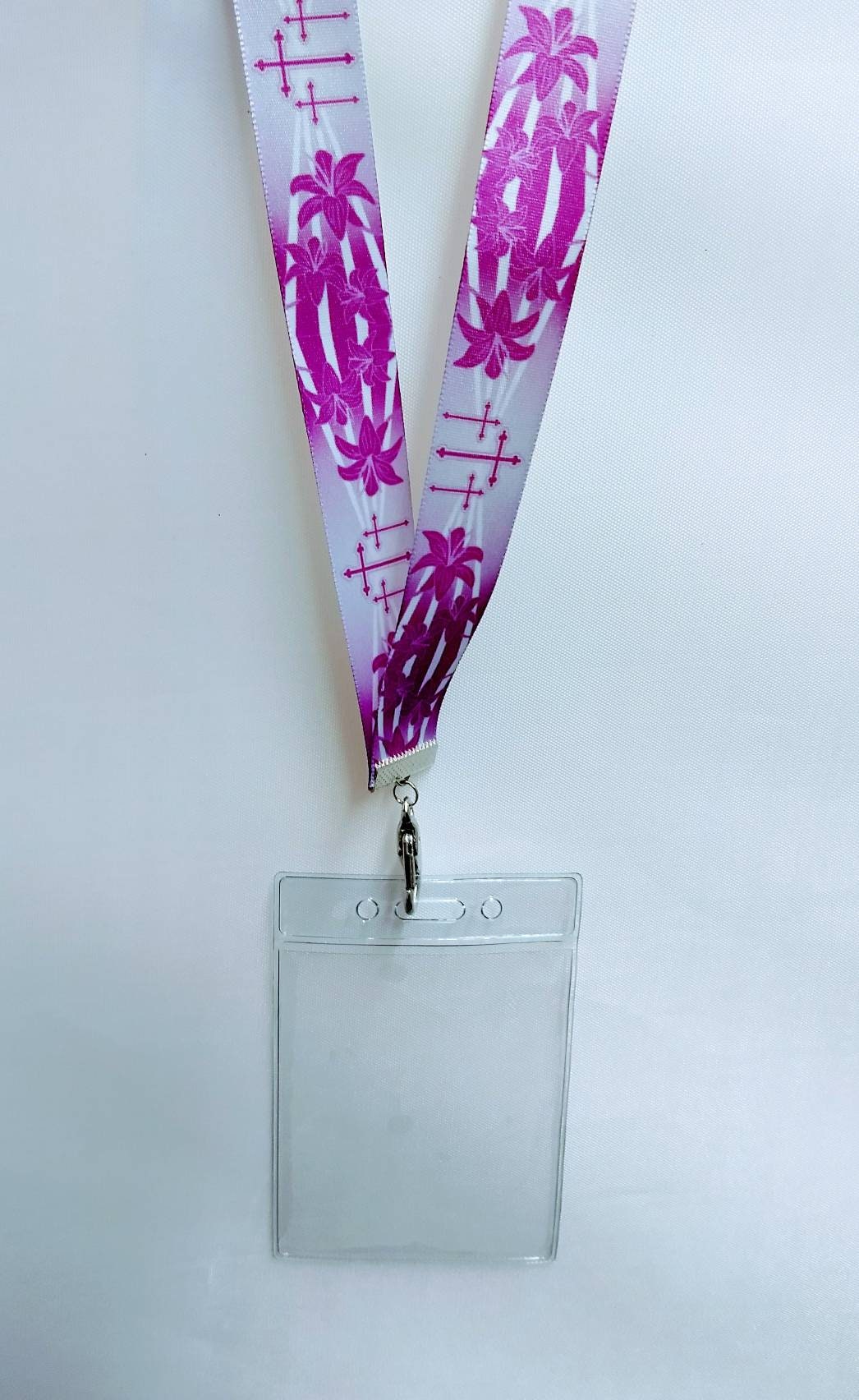 Ostern Lila Kreuz Und Lilien Band Schlüsselband Mit Kunststoff-Badge Oder Id-Halter Ostern Lila Kreuz Und Lilien Band Schlüsselband Mit Kunststoff-Badge Oder Id-Halter von SewUsefulStudios