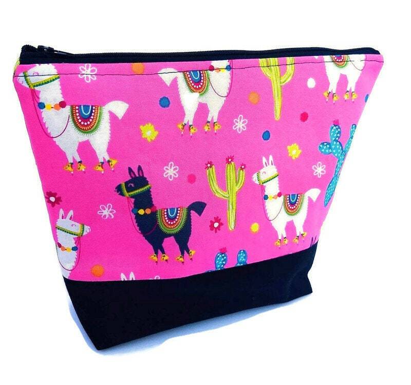 Weiß Und Schwarz Lama Rv Kosmetik, Make-Up, Reisetasche Weiß Und Schwarz Lama Rv Kosmetik, Make-Up, Reisetasche von SewUsefulStudios