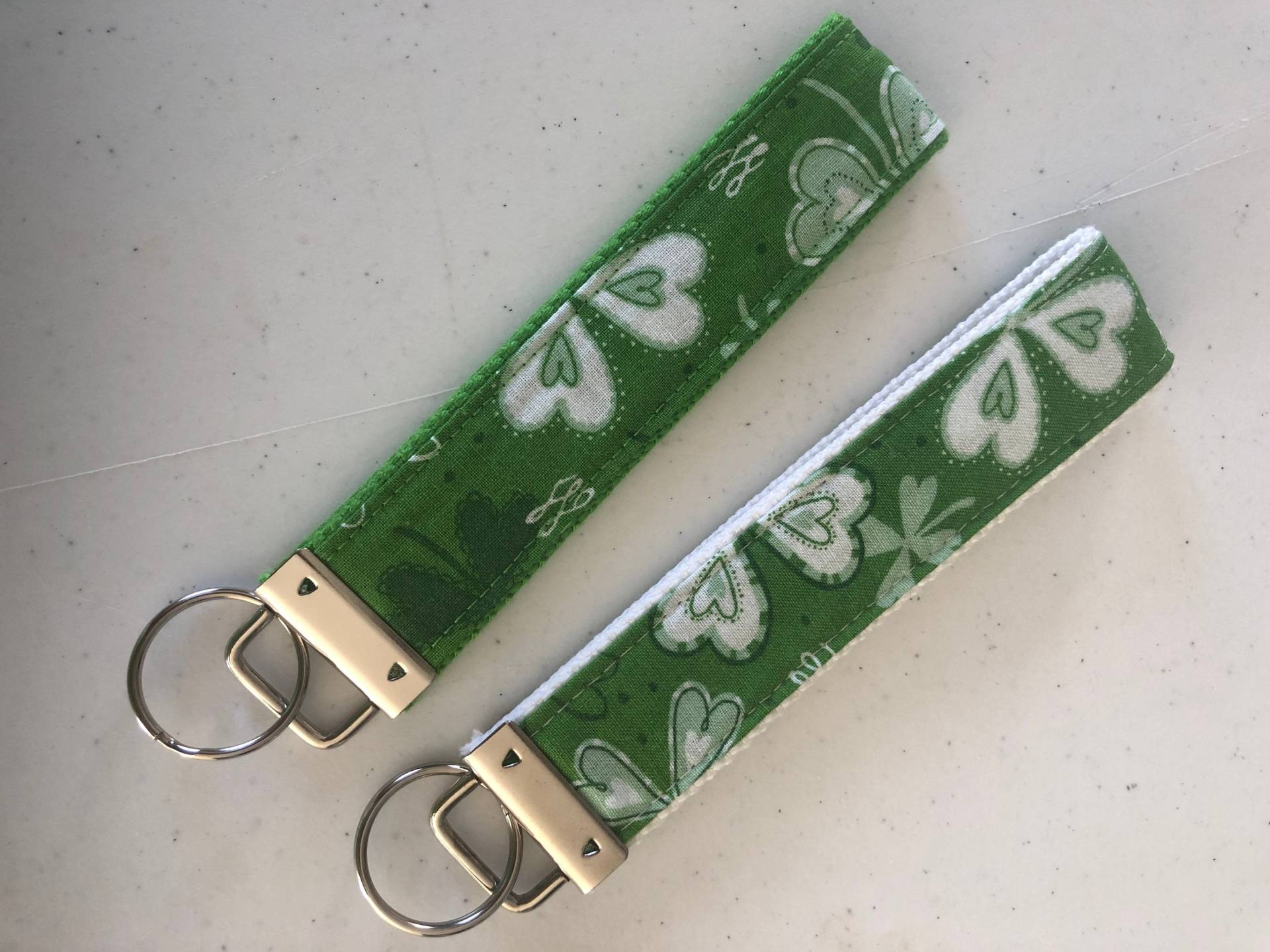 Kleeblatt Schlüsselanhänger Armband Kleeblatt Schlüsselanhänger Armband von SewXcited