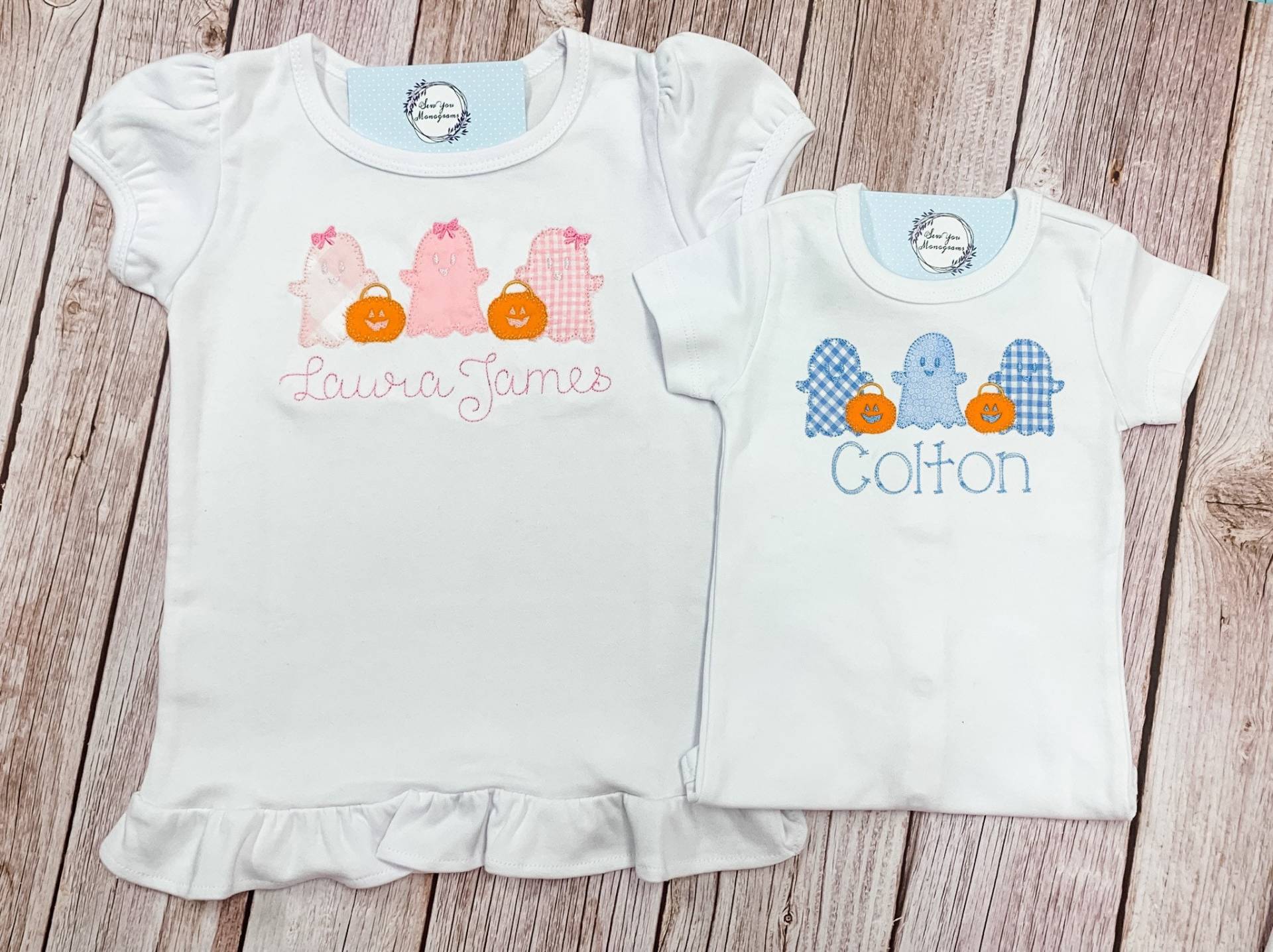 Halloween Shirt Mit Namen, Für Kinder, Gespenst Applikation Shirt, Süßes Kinder Tshirt Baby von SewYouMonograms