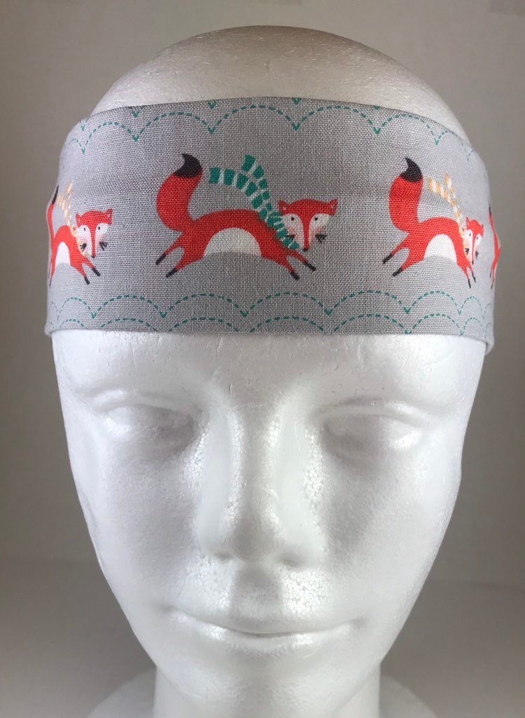 Niedliche Füchse in Schals Stirnband - Baumwolle Workout von SewingArtsPlanet