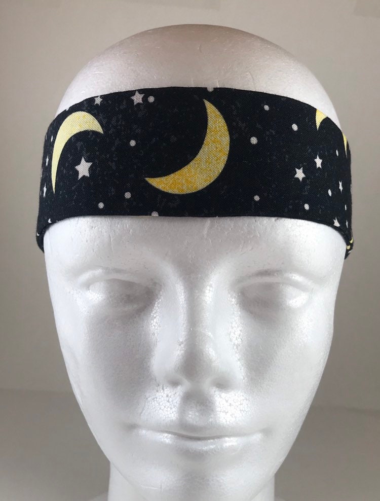 Sichel Monde Und Sterne - Black Night Sky Stirnband Workout Oder Fügen Sie Ihre Knöpfe Hinzu, Um Eine Baumwollgesichtsmaske Zu Befestigen von SewingArtsPlanet