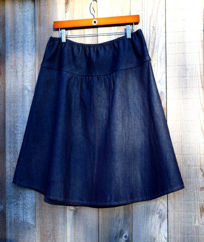 Jeansrock in A-Linie Halb Geraffter, Maßgefertigter Jeansrock in A-Linie Halb Geraffter, Maßgefertigter von SewingBySelena