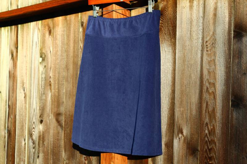 Marineblauer Cordrock A-Linie Custom Made Marineblauer Cordrock A-Linie Custom Made von SewingBySelena