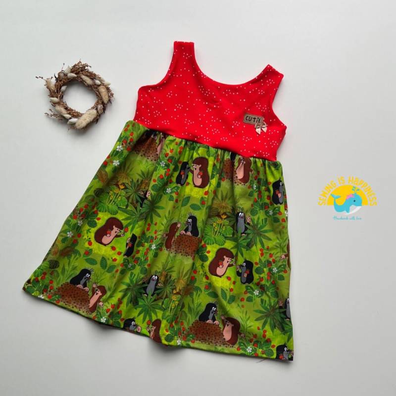 Der Kleine Maulwurf Sommerkleid Für Mädchen in Rot Aus Baumwolljersey Mit Passender Schleife | Ab Gr. 74 Bis 134 von SewingIsHappinessDE