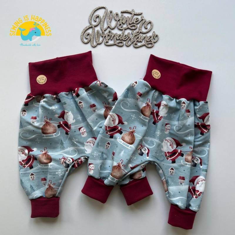 Weihnachten Nikolaus Pumphose Baby Aus Frenchterry | Unisex Für Jungen Mädchen - Ab Gr. 50 Bis 104 Mit Rotem Bündchen von SewingIsHappinessDE