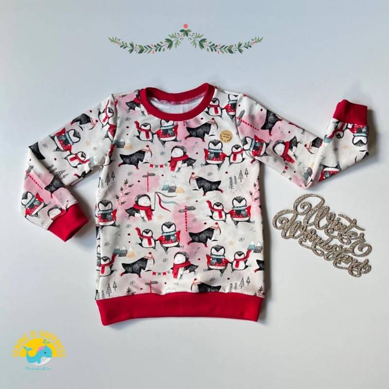 Weihnachtspullover Für Baby Kinder Jungen Und Mädchen Mit Pinguinen in Rot | Unisex French Terry Ab Gr. 74 Bis Gr. 140 von SewingIsHappinessDE