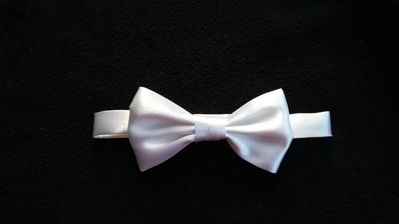 Baby Jungen Kleinkind Satin Taufe/Taufe/Hochzeit Fliege Größe 0-24 M von Sewingbyquicatos