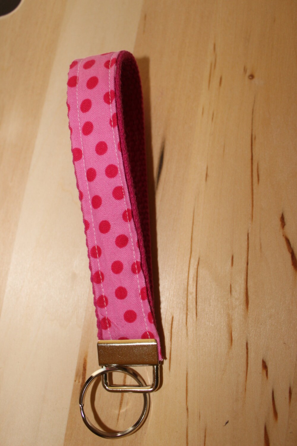 Rosa Polka Punktiert Stoff Keychain/Schlüsselanhänger/Armband von Sewmanydeals