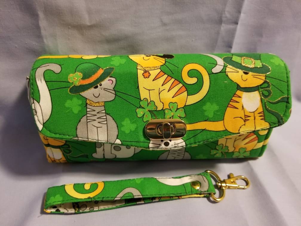 Ncw Brieftasche, Shamrock Katzen Basierend Auf Der Muster, Akkordeon Geldbörse Clutch Ncw Brieftasche, Shamrock Katzen Basierend Auf Der Muster, Akkordeon Geldbörse Clutch von SewnbyMelisa