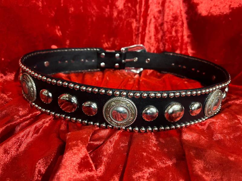 Outlaw Gürtel | Sexman Leder Concho-Ledergürtel Im Western-stil Outlaw Gürtel | Sexman Leder Concho-Ledergürtel Im Western-stil von SexmanLeather