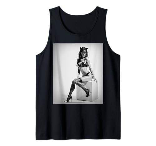Sexy Girl-Grafik-T-Shirt — Sexy Model in Katzenmaske Tank Top von Sexy Girl on T-shirt for Men by NSPART