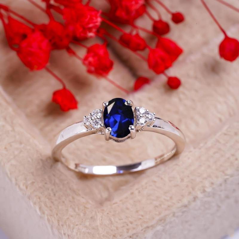 Lab Saphir Ring, Ehering, Sterling Silber, Blauer Edelstein Geburtsstein Ring von SfGemsNJewelry